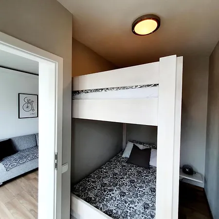 Mewa 42 & Parking Apartmán *